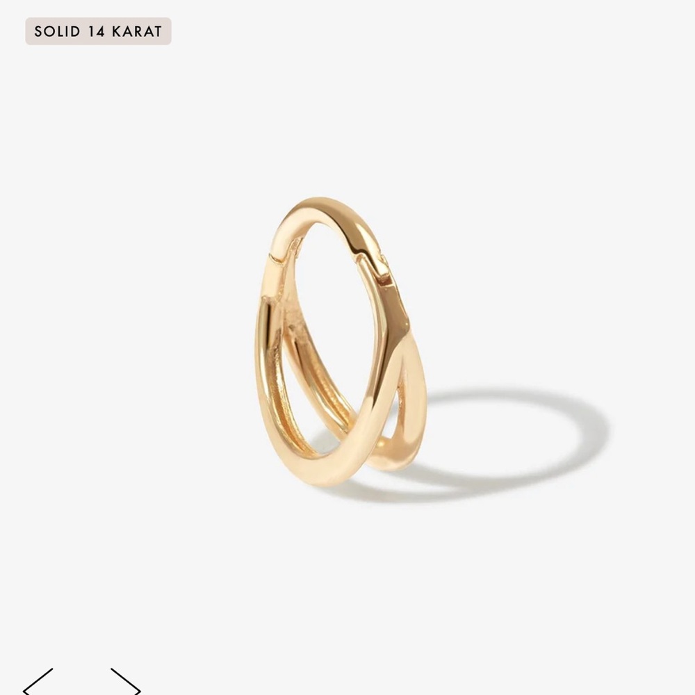 *Brand New* 14K Gold Clicker Hoop Earrings from Adornmonde - Picture 2 of 10